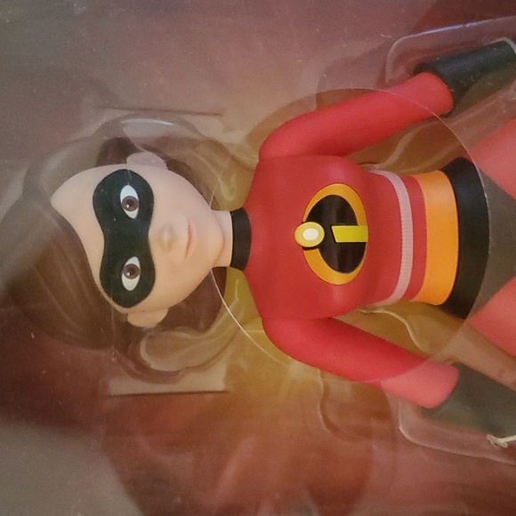 Disney Incredibles 2 ELASTIGIRL Talking 12IN Action Figure - New in Box - Picture 4 of 7